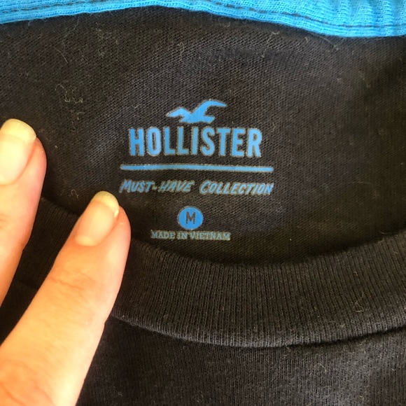 HOLLISTER // Tops Bundle - Picture 2 of 6